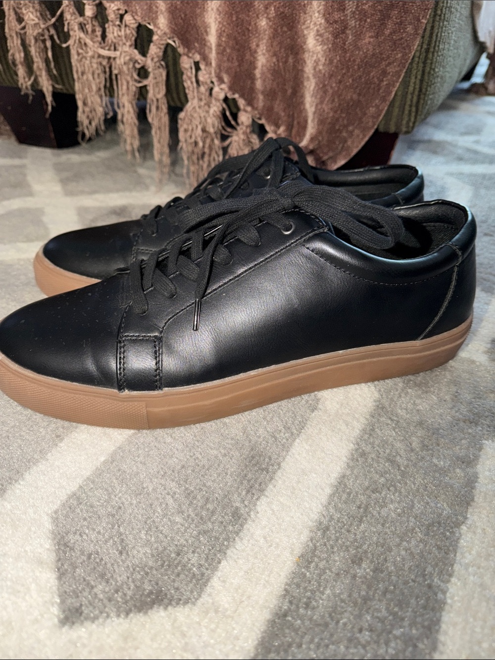 Men’s black & tan casual sneakers sz 12